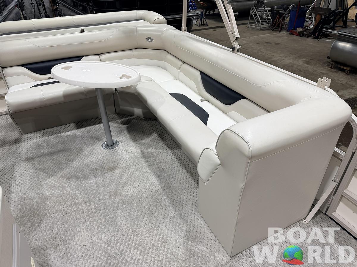 Used 2006 SmokerCraft 8522 Cruise Pontoon & 60HP Yamaha 4-Stroke - $14,995