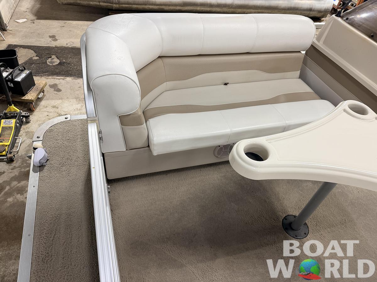 Used 2004 Northwood 2023 Reitta & 40HP Mercury 4Stroke -$