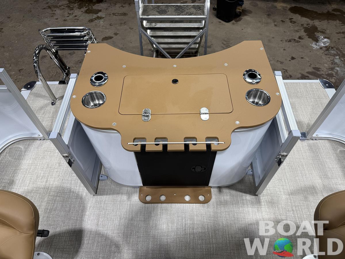 2026 Tahoe Pontoons Sport 2185 Rear Fish 