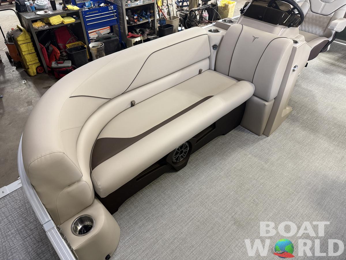 2026 Tahoe Pontoons Sport 2385 Swingback (VRB) & Honda 4-Stroke EFI