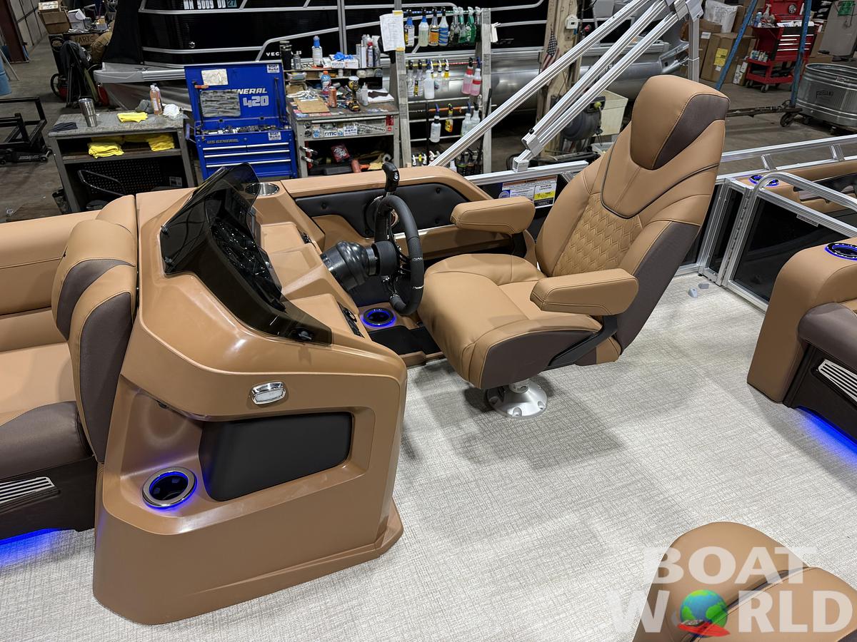 2026 Tahoe LTZ VRB Swingback Tritoon & Honda $51995