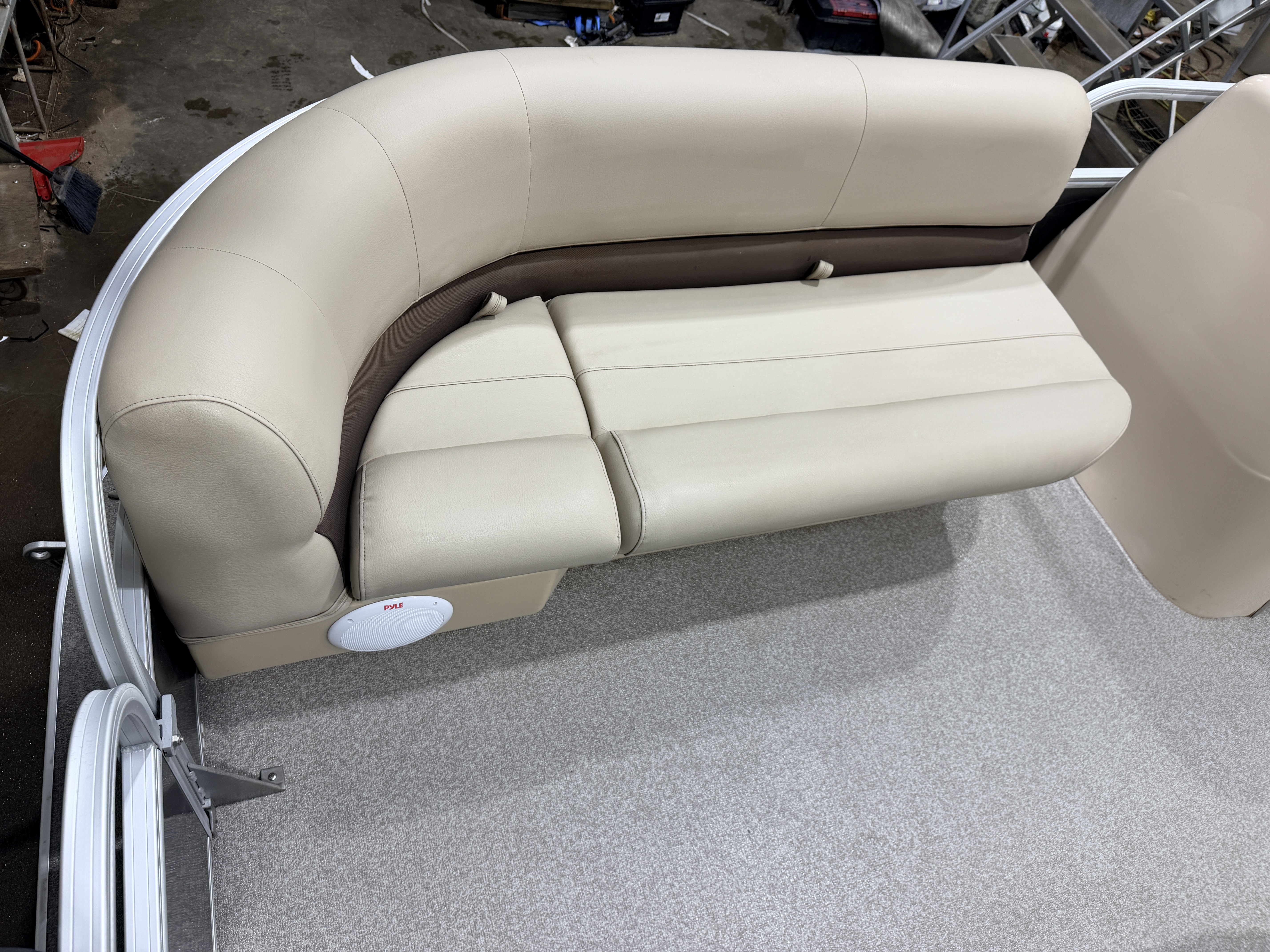 Used 2019 Sun Tracker Party Barge 18 DLX & 75HP Mercury 4Stroke -$21,995