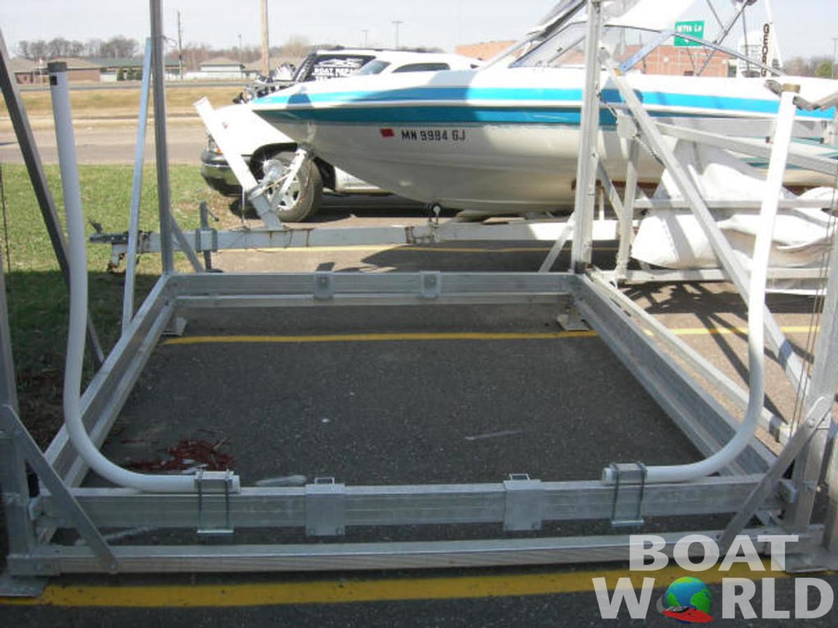 4000# Pontoon & Boat Lift 120" Wide