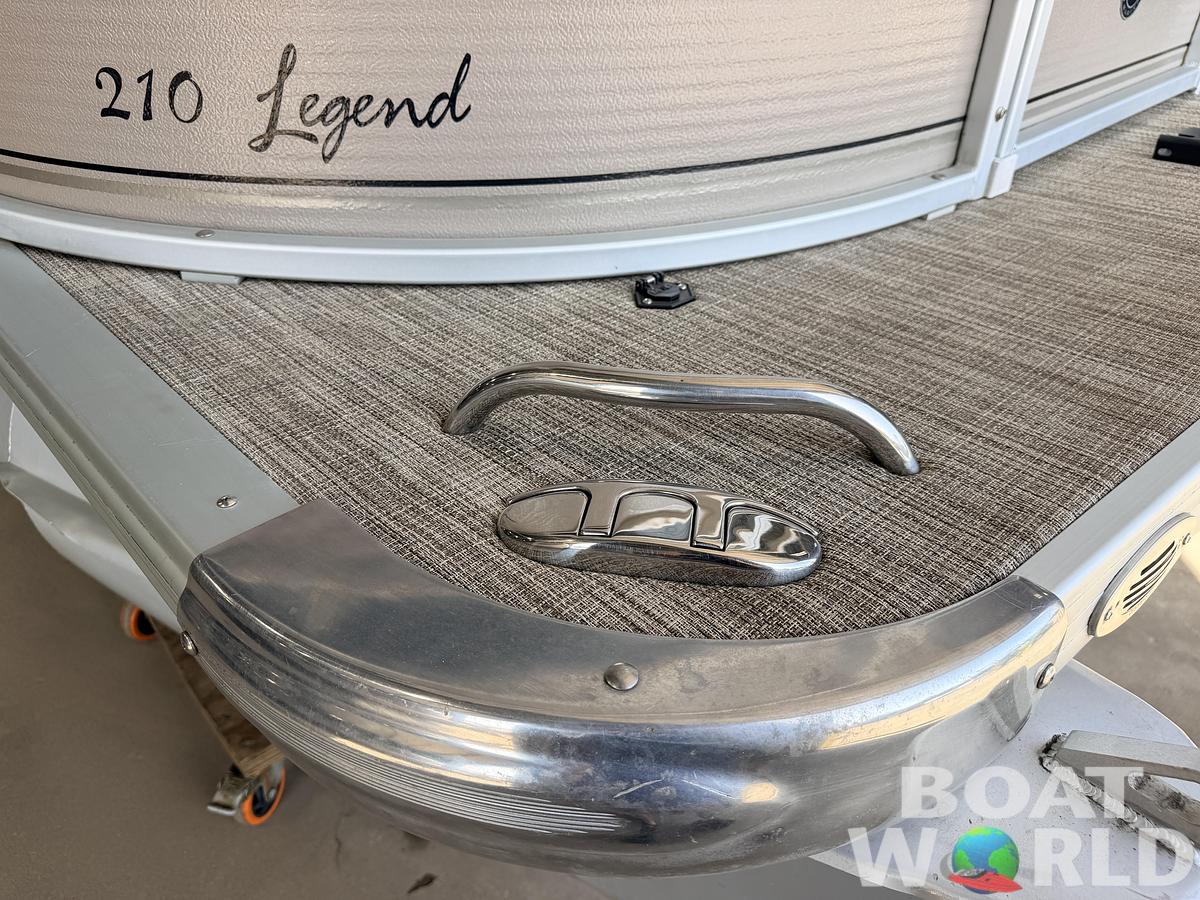 Used 2007 Premier 210 Legend