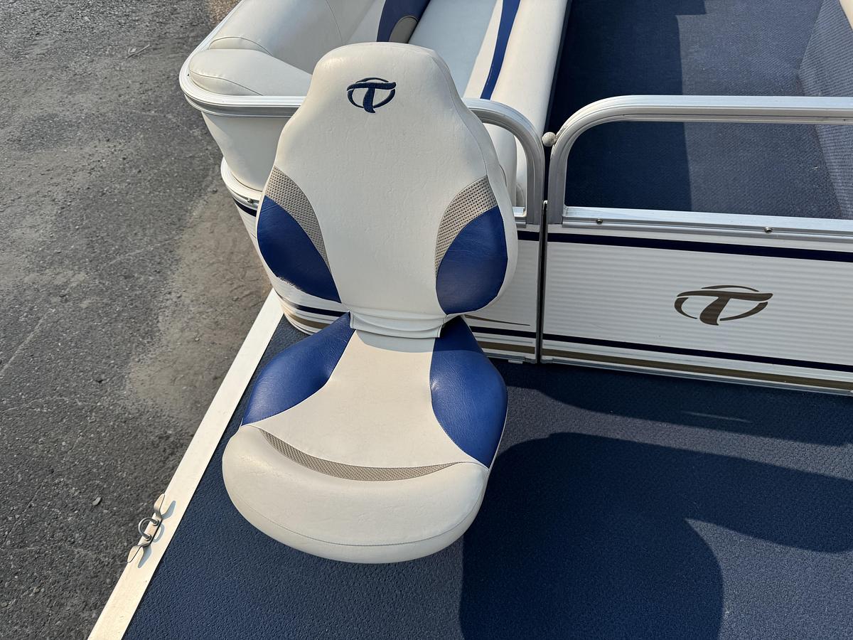 Used 2008 Tahoe Pontoons 24 Bow Fish Pontoon