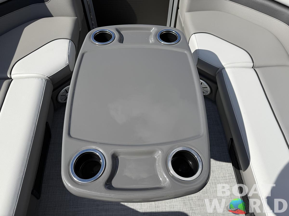 2026 Princecraft Vectra 21 Cruise Lounge Pontoon 