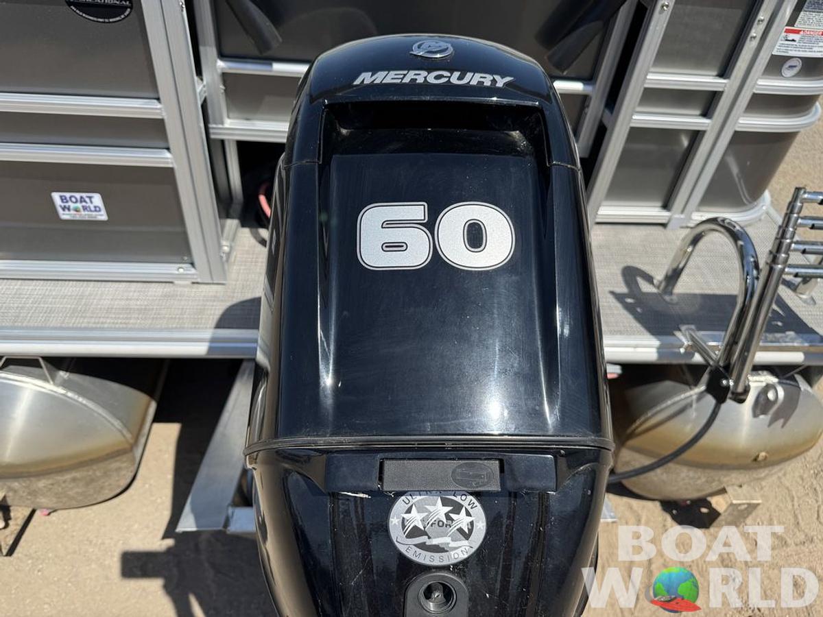 Used 2023 Sylvan 820 Party Fish Pontoon