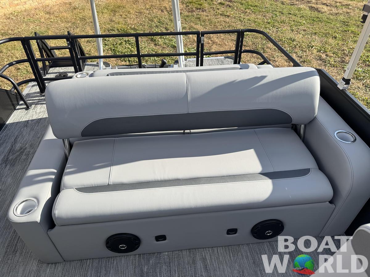 2026 Bentley Pontoons Forward Fish 220 Swingback
