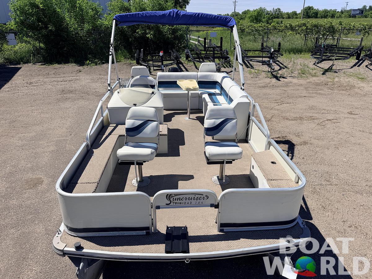 Used 2001 Lowe SunCruiser Trinidad 204 & 50HP Mercury 4Stroke -$11,995