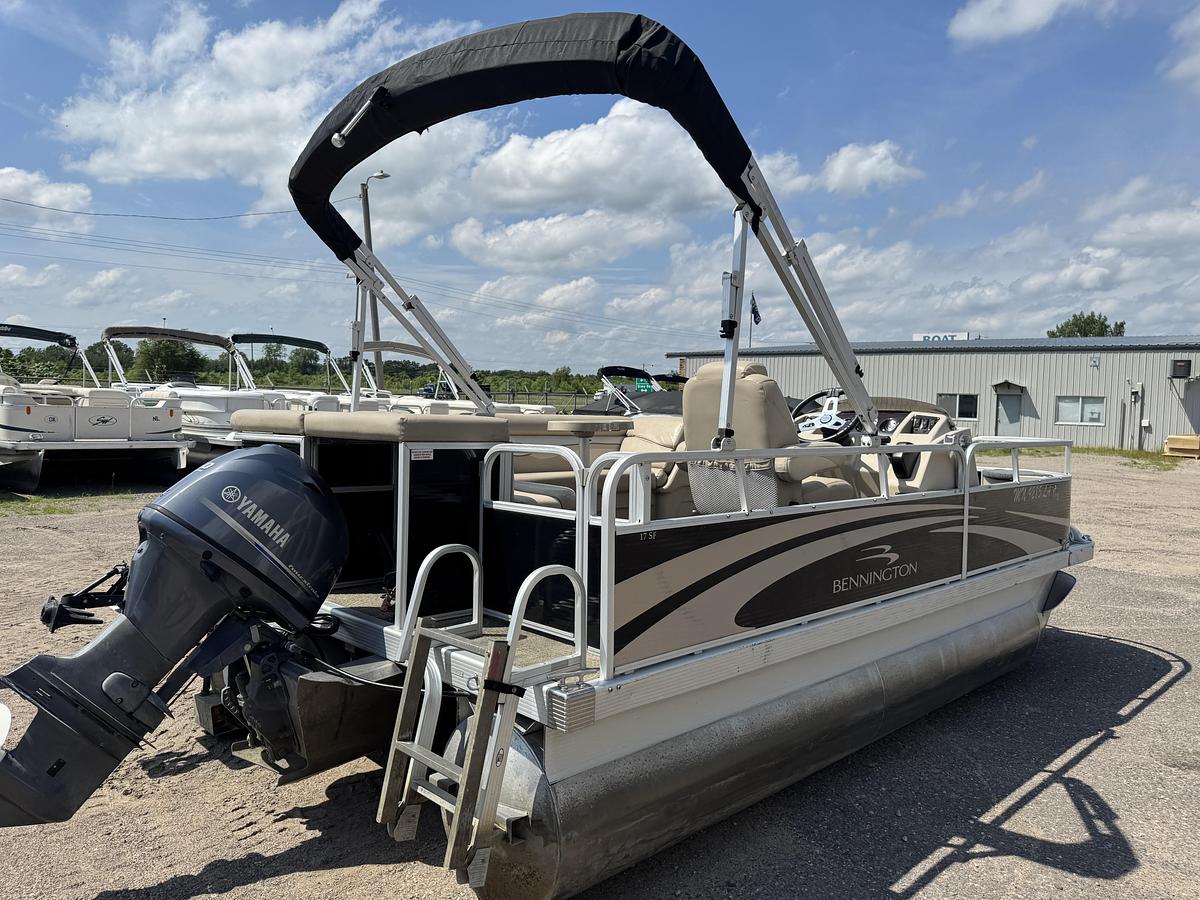 Used 2013 Bennington 17SF