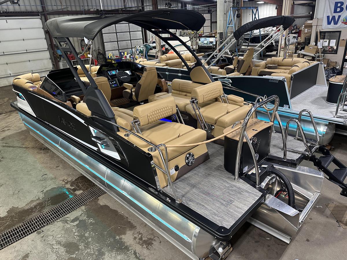 2025 Tahoe Pontoons Grand Tahoe 2585 Quad Lounge Windshield Tritoon & Mercury 400HP V10