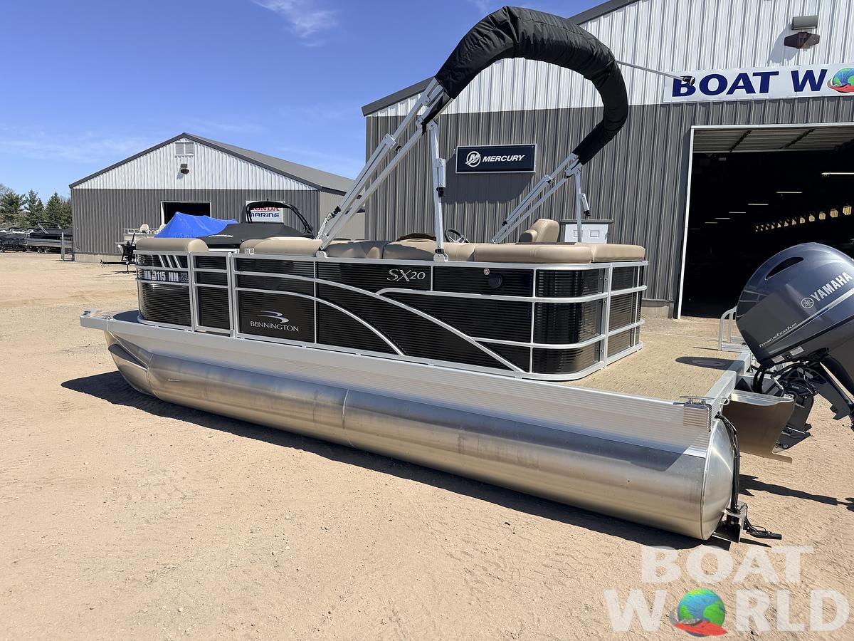 Used 2023 Bennington 20 SX Cruise & 90HP Yamaha 4Stroke - $31,995