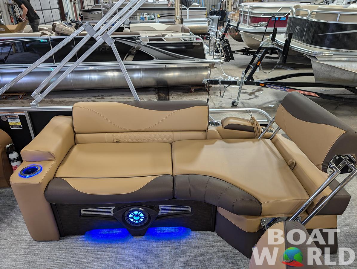 2025 Tahoe Pontoons LTZ 2385 Quad Lounge Shift Flip Tritoon & Honda 4-Stroke EFI