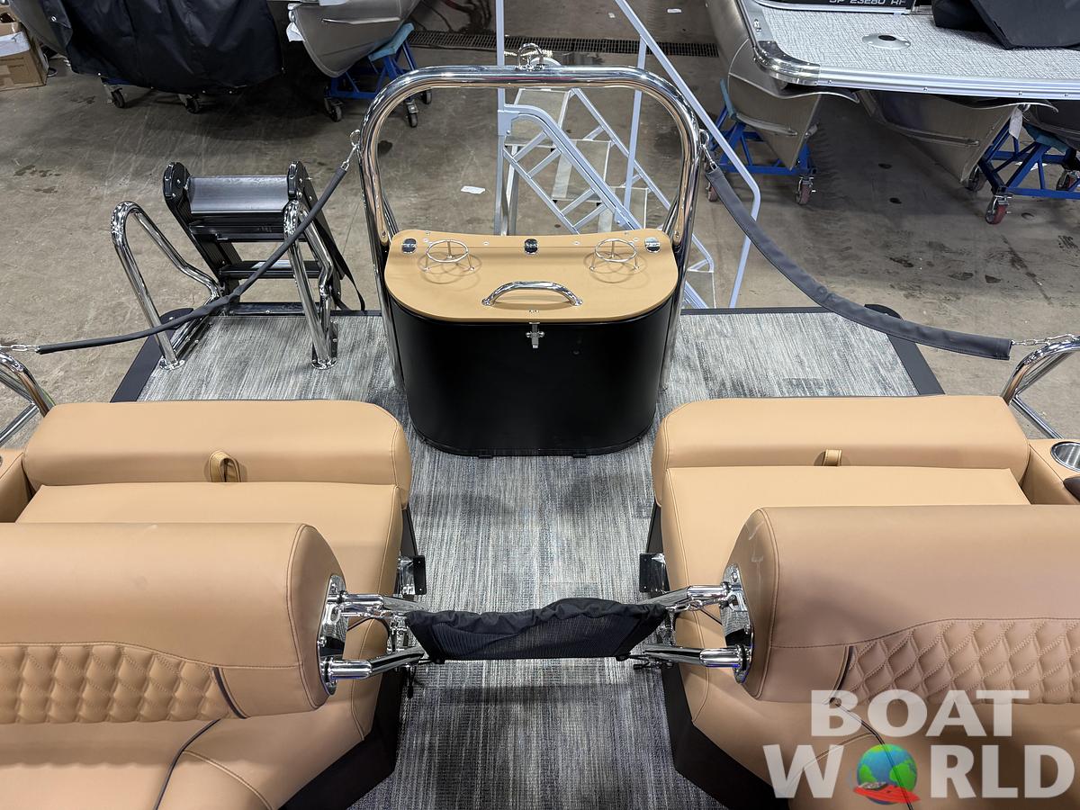 2026 Tahoe Cascade 2385 Quad Lounge Shift SS Tritoon $73995