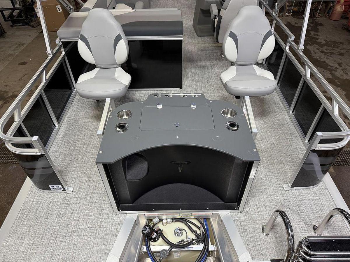 2025 Tahoe Pontoons Sport 2385 Rear Fish & Honda 4-Stroke EFI