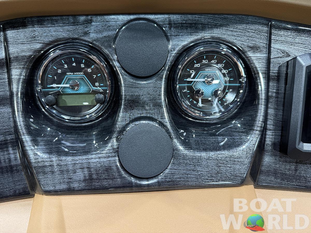 2026 Tahoe Pontoons LTZ 2385 Quad Lounge Shift SS