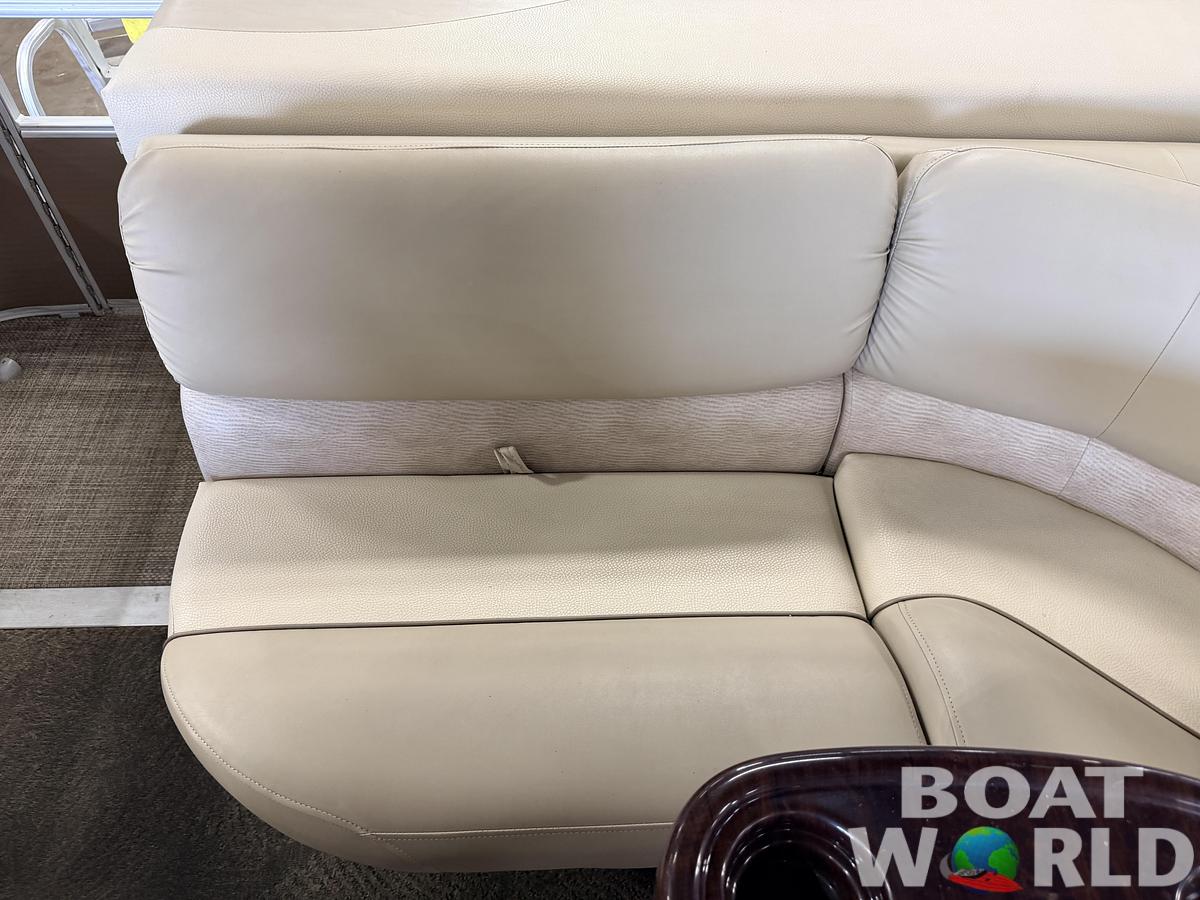 Used 2014 Bennington 2375RL & 70HP Yamaha 4Stroke - $21,995