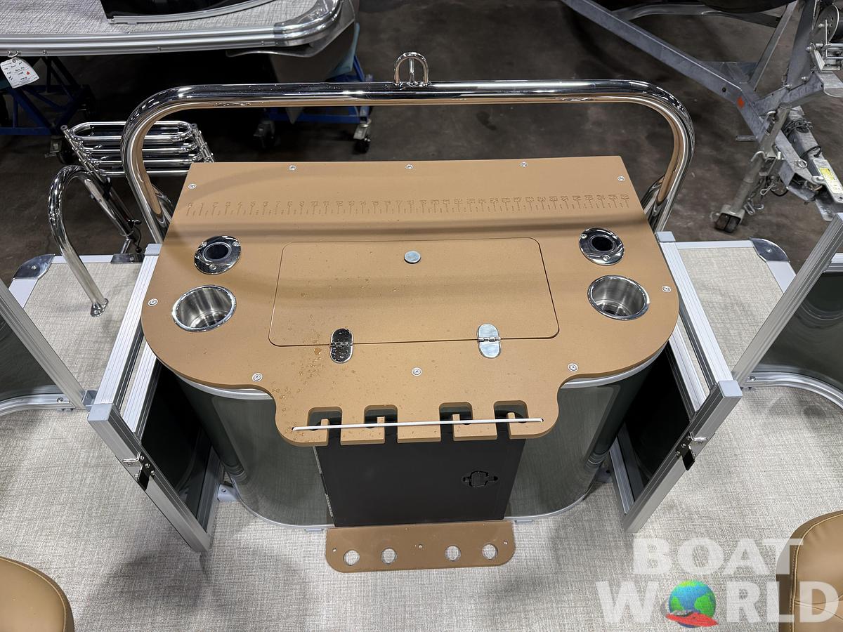 2026 Tahoe Pontoons Sport 2385 Rear Fish Tritoon 