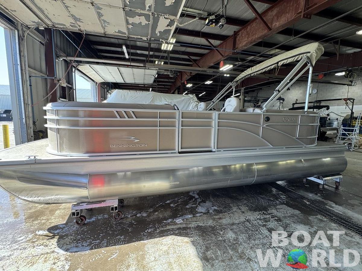 Used 2021 Bennington 22 SSR Pontoon