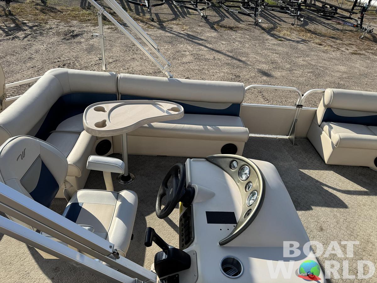 Used 2009 Weeres Family Fish Deluxe 220 Pontoon