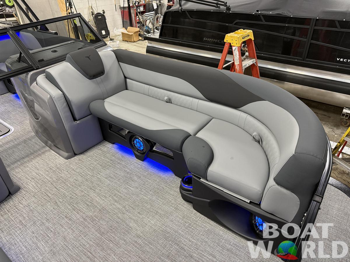 2026 Tahoe LTZ 300HP 2385 Elite Windshield $69995