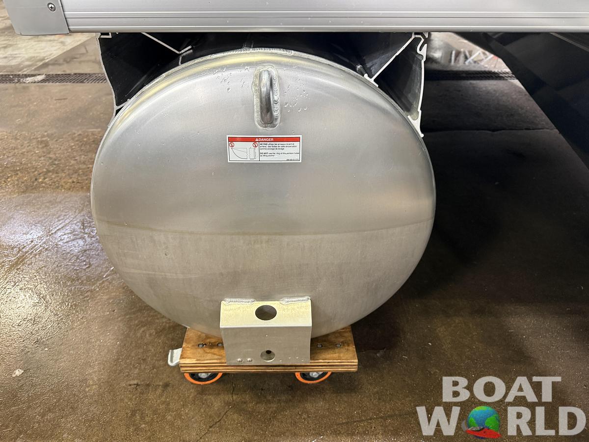 2025 Princecraft 23' Swingback & 150HP 