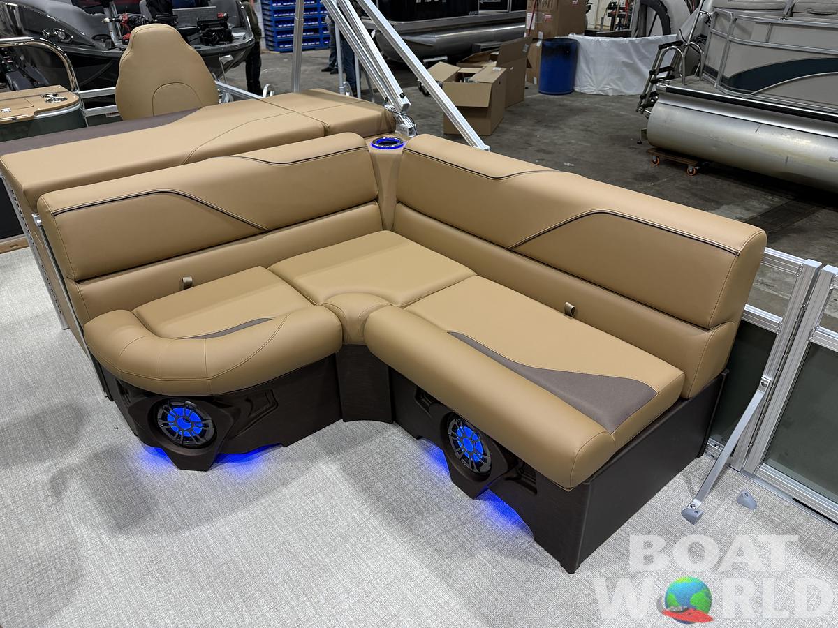 2026 Tahoe Pontoons Sport 2385 Rear Fish Tritoon 