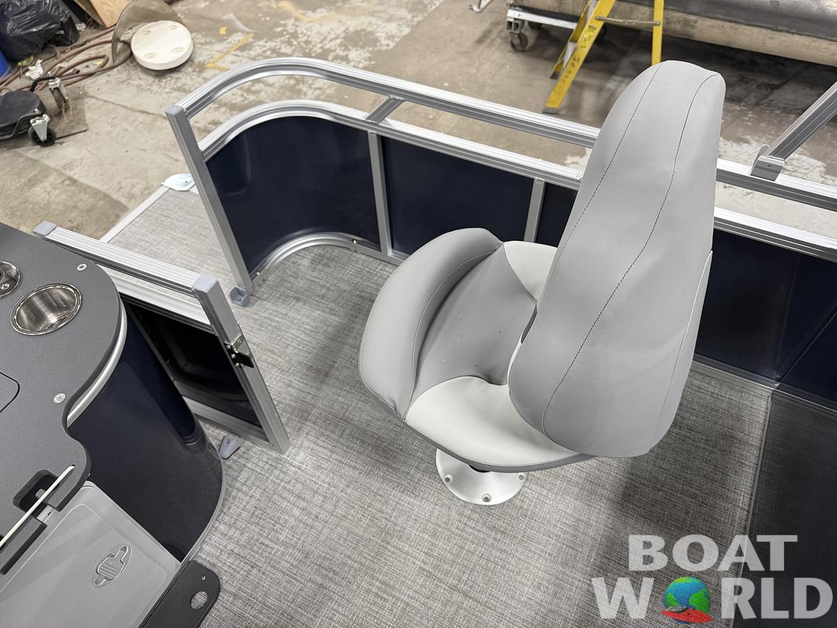 2026 Tahoe Pontoons Sport 2385 Rear Fish Tritoon 