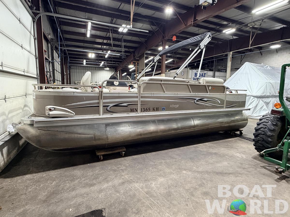 Used 2008 Sylvan Mirage 8520 Party Fish