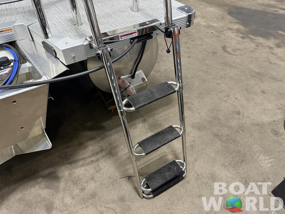 2026 Tahoe Pontoons Sport 2180 Swingback (VRB) 