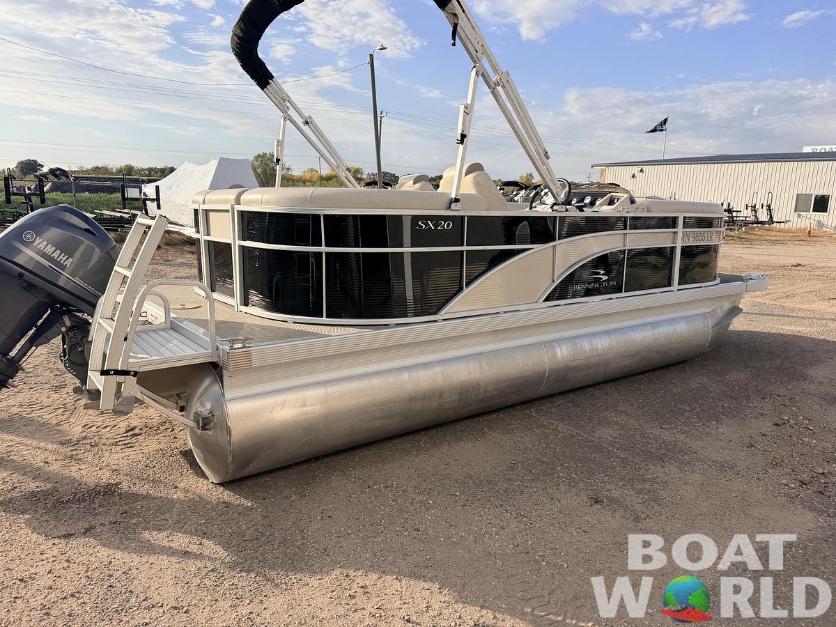 Used 2018 Bennington 20 SSRX & 50HP Yamaha 4 Stroke -$24,995