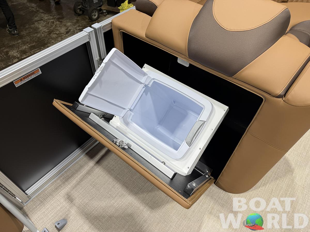 2027 Tahoe LTZ 2385 Quad Lounge Shift SS Tritoon & 4-Stroke Outboard $55995