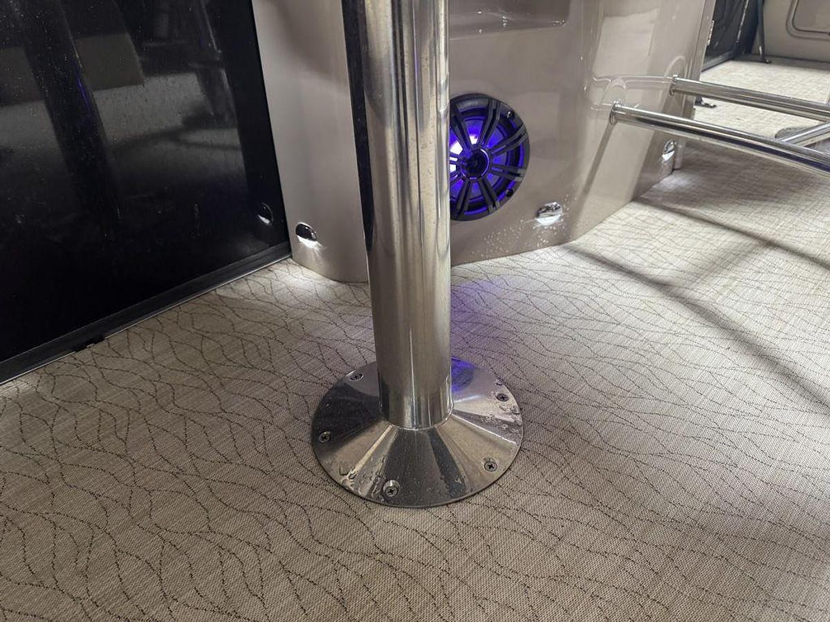 Used 2018 Misty Harbor Boats Skye SR S-2385SE Pontoon