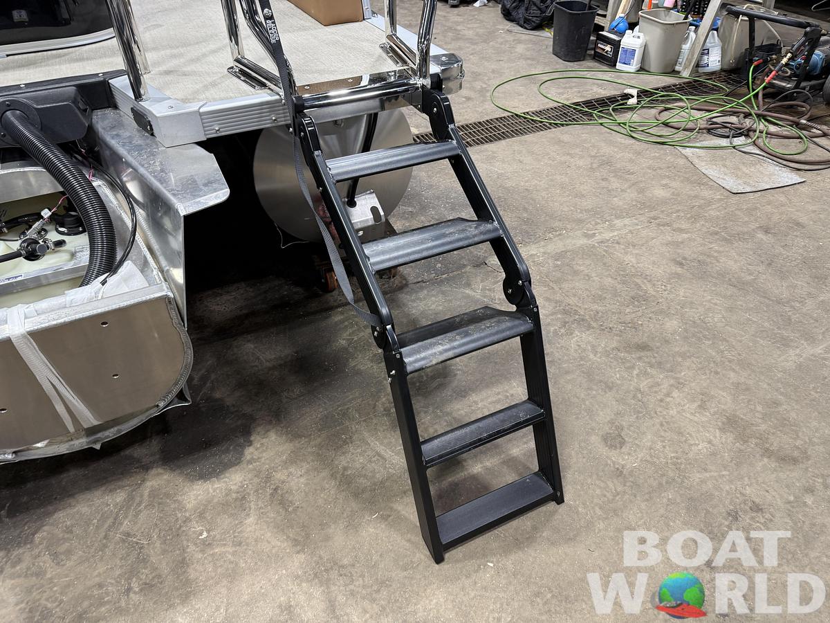 2026 Tahoe LTZ VRB Swingback Tritoon & Honda $51995