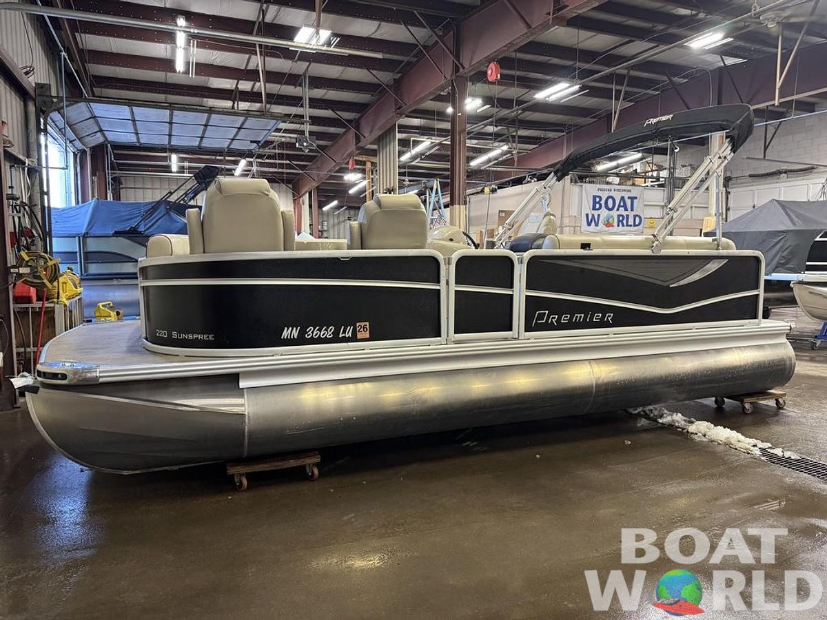 Used 2018 Premier SunSpree 220 DL Pontoon