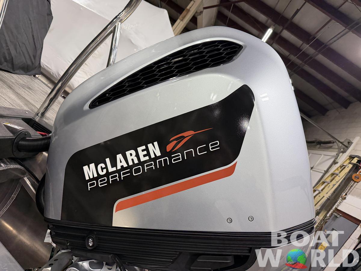 2026 Bentley Pontoons Legacy 223 300HP Navigator Quad Lounge Tritoon