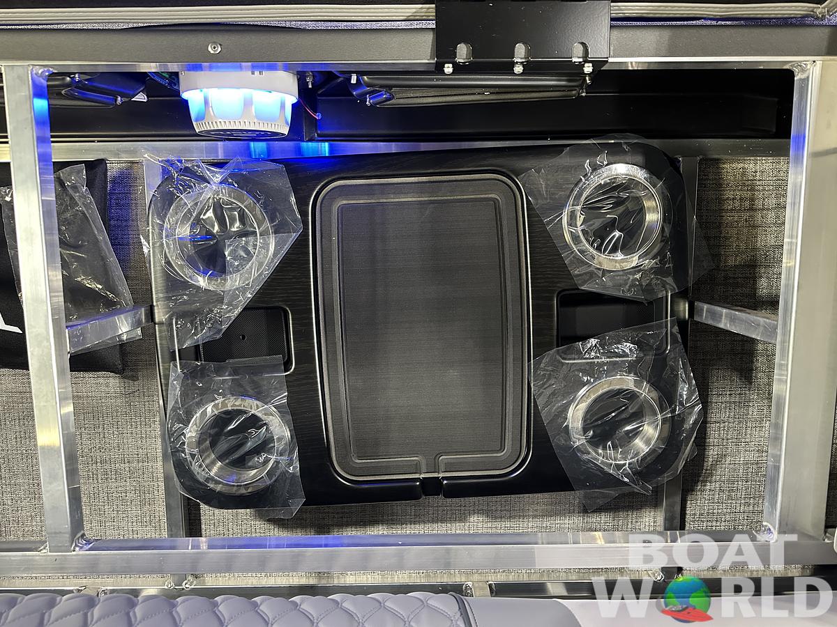 2025 Tahoe Pontoons Cascade 2385 Cruise Rear Bench (CRB) & Honda 4-Stroke EFI