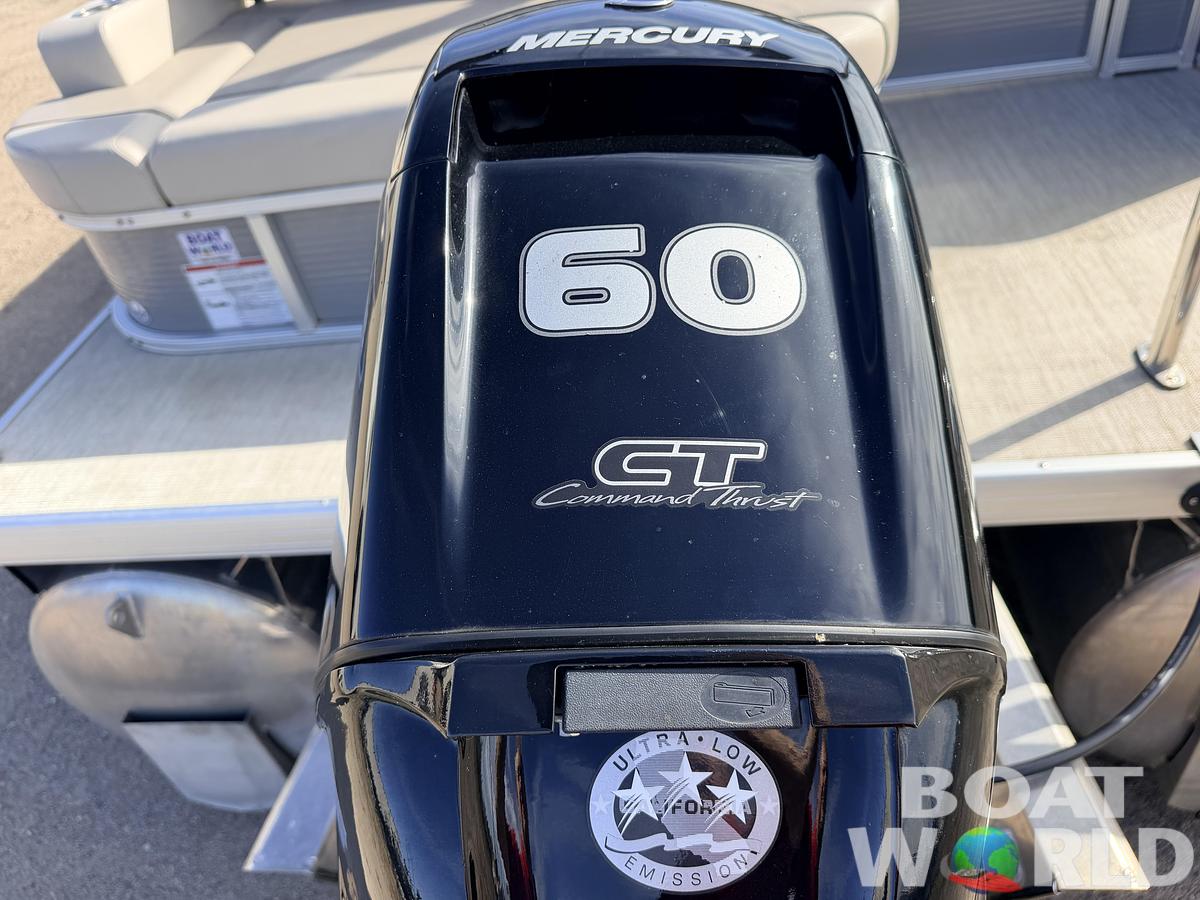 Used 2020 Princecraft Vectra 21 Rear Lounge Dinette Pontoon & 60HP Mercury 4Stroke -$24,995