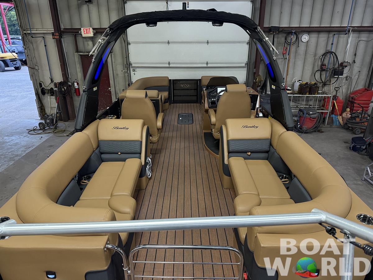 2026 Bentley Pontoons Elite 253 Admiral Quad Lounge Tritoon & 4-Stroke EFI