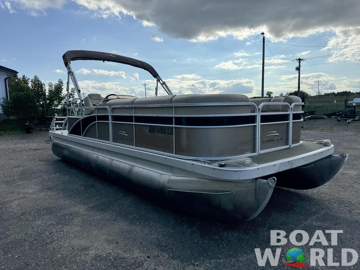 Used 2014 Bennington 22 SLX Pontoon