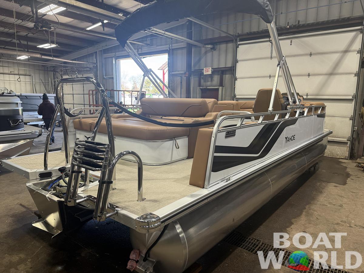 2026 Tahoe Sport VRB 2385 Swingback & 4-Stroke $34995