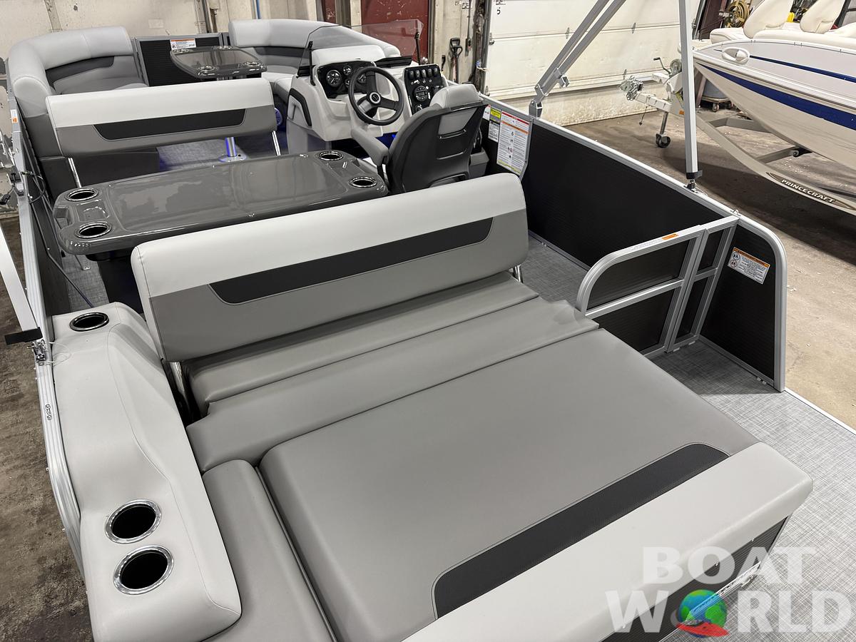 2026 Princecraft Vectra 21 RL Swingback Dinette Pontoon 