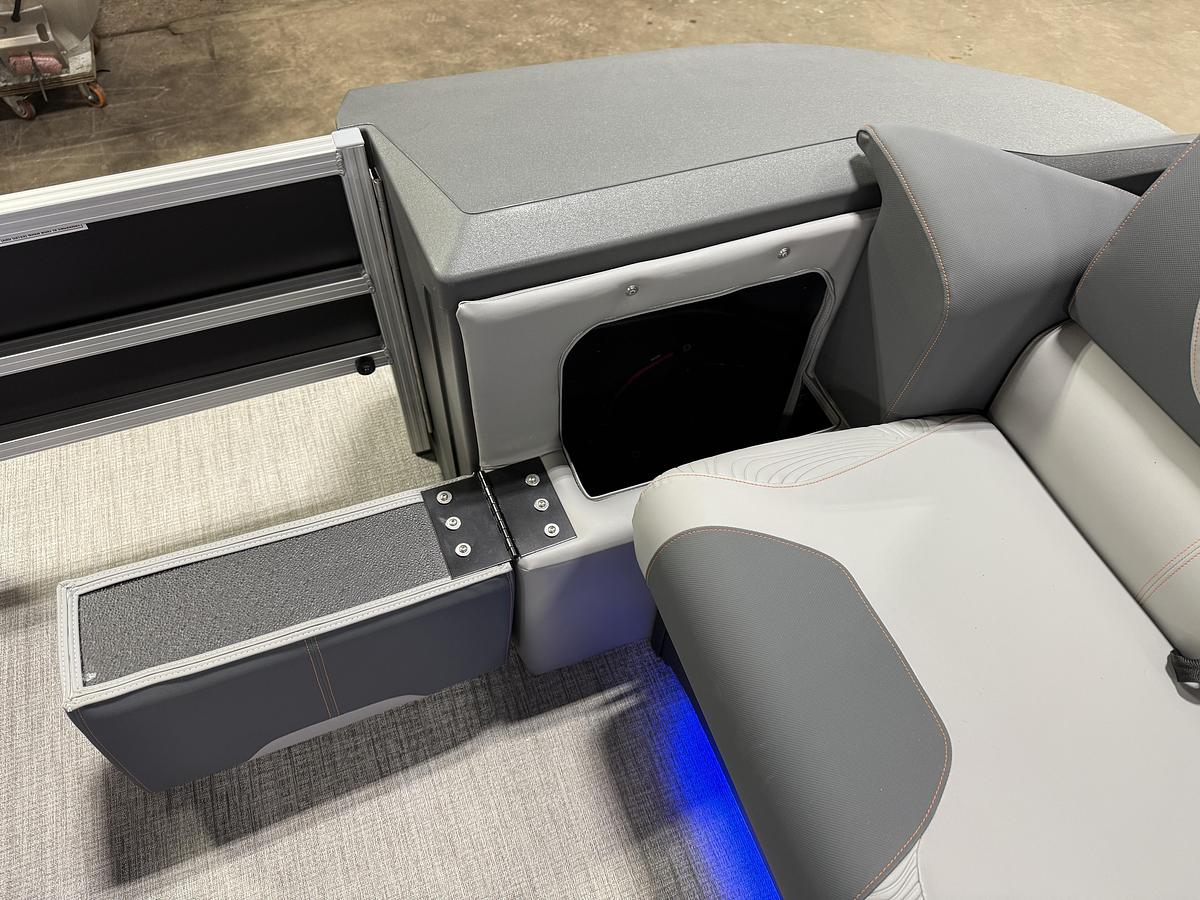 2025 Tahoe Pontoons GEOfish 2385 Rear Fish Tritoon & Honda 4-Stroke EFI