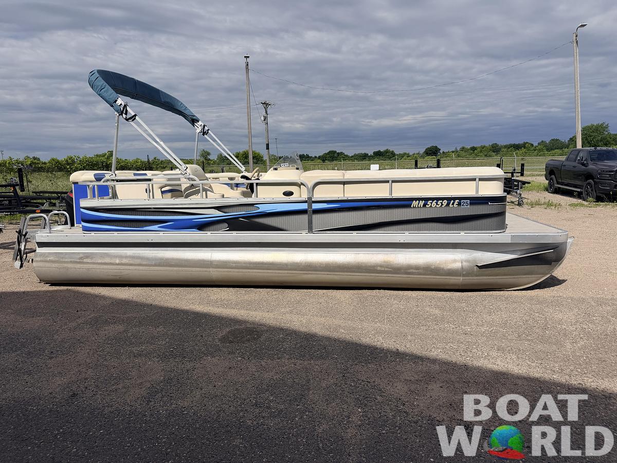 Used 2000 Bennington 2275 LX & 50HP Mercury 4Stroke -$12,995