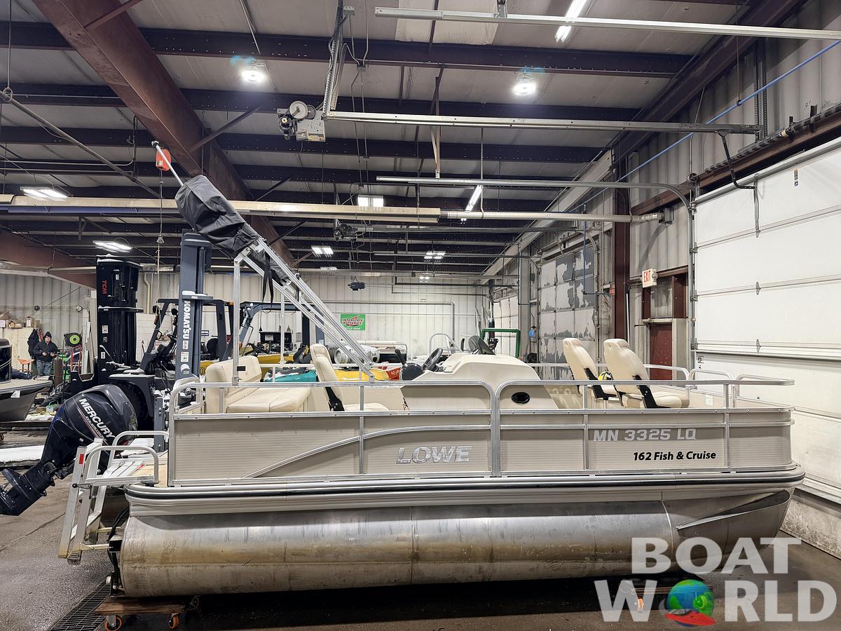 Used 2016 Lowe 162 Fish & Cruise Pontoon