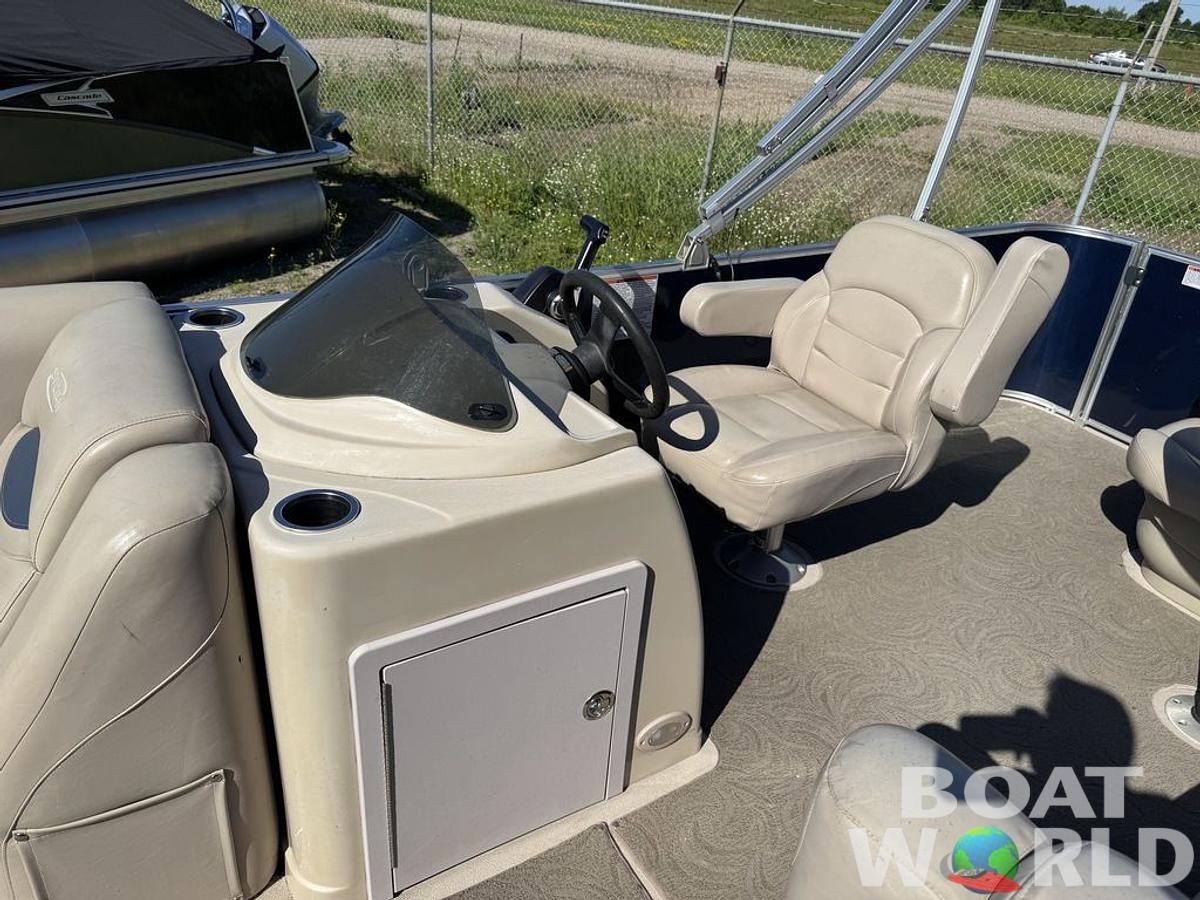 Used 2016 Sylvan 820 Cruise Pontoon