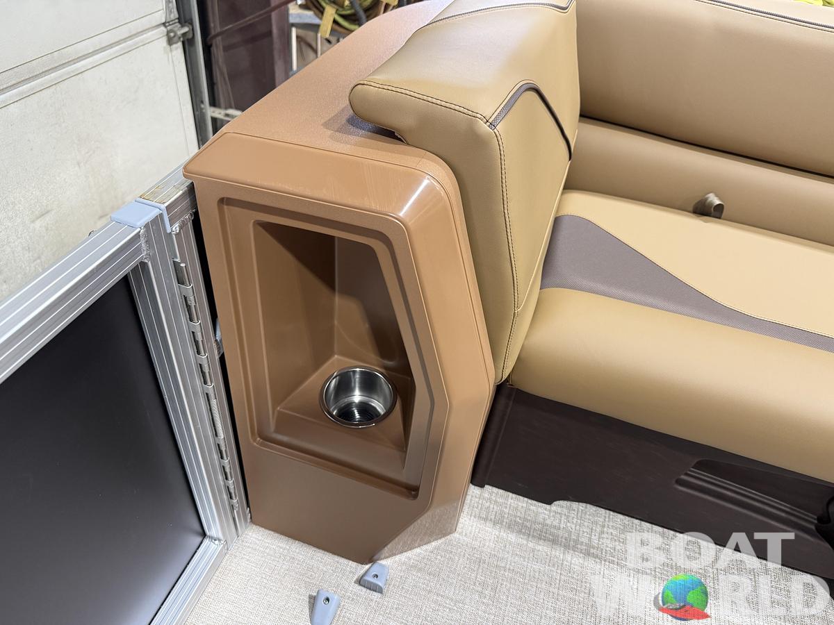 2027 Tahoe Sport Rear Fish 2385 & 4-Stroke $37995