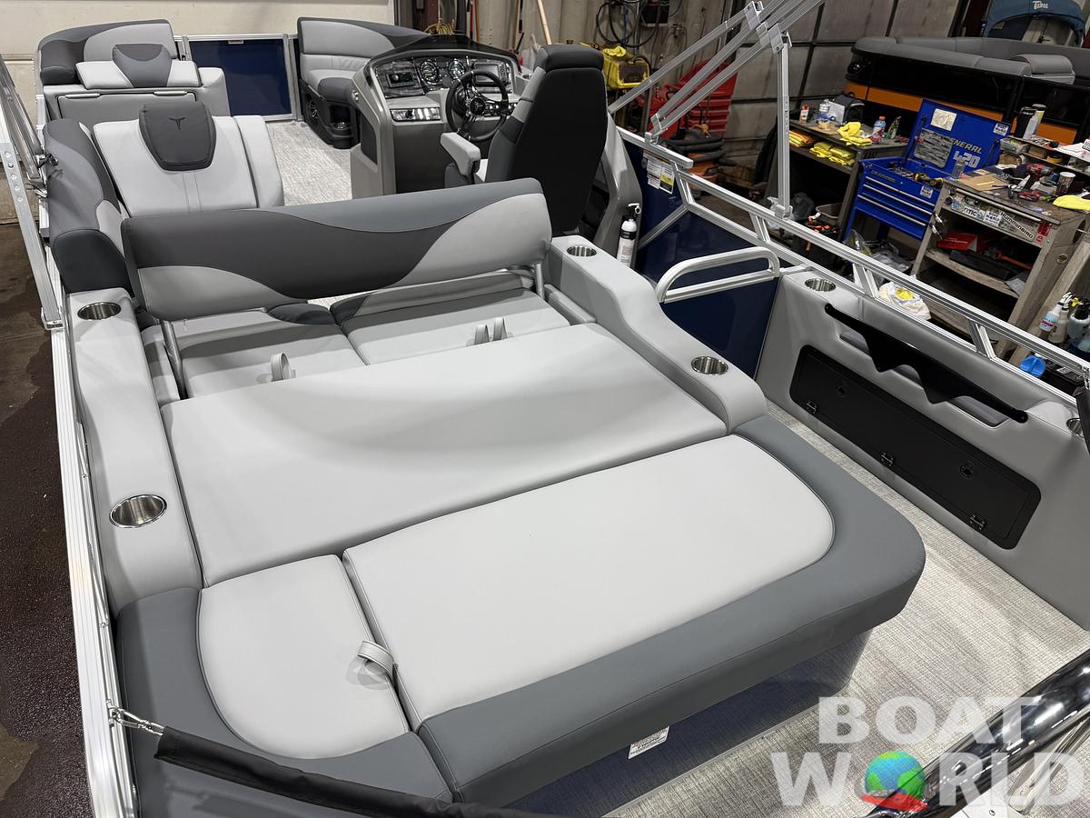 2026 Tahoe LTZ 2385 Swingback (VRB) Pontoon $38995