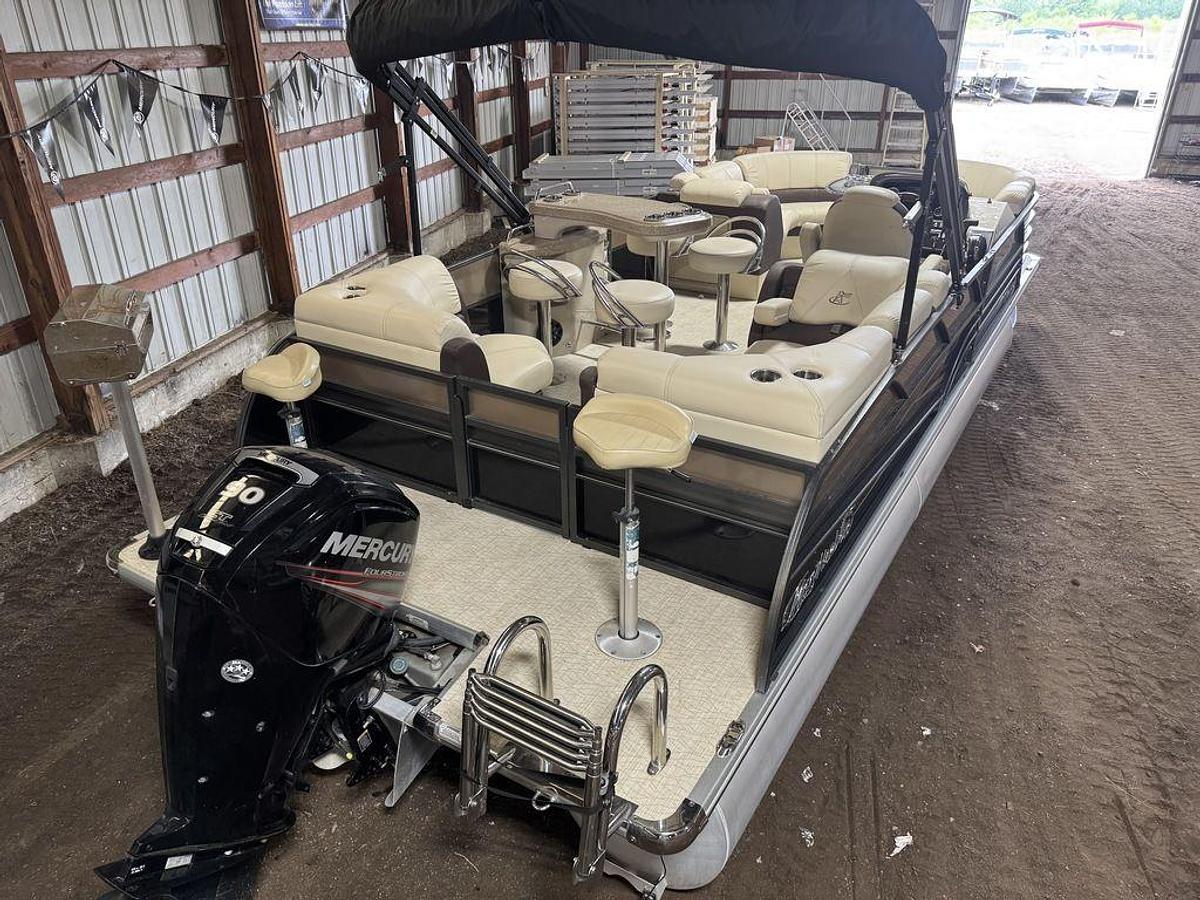 Used 2018 Misty Harbor Boats Skye SR S-2385SE Pontoon