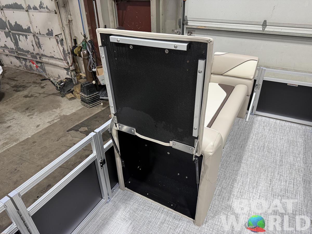 2026 Tahoe Pontoons Sport 2180 Quad Lounge